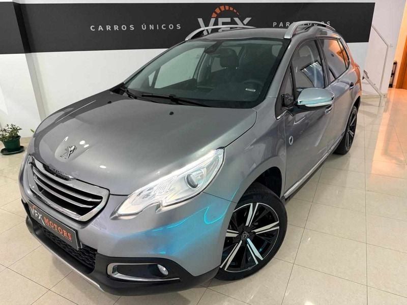 Cinzento Usado 2015 Peugeot 2008 SUV | € 11.450 (Preço elevado) - Imagem 1/4