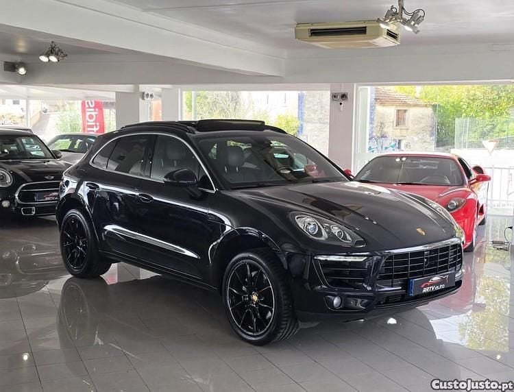 Preto Usado 2014 Porsche Macan S SUV | € 38.950 (Preço justo) - Imagem 1/1