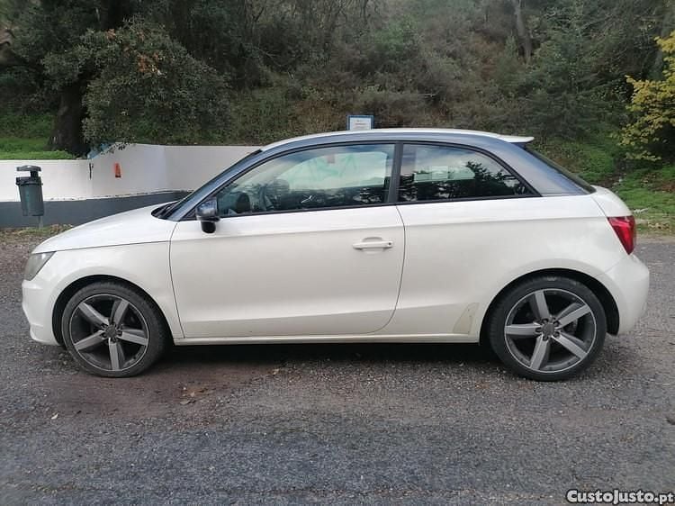 Branco Usado 2011 Audi A1 | € 9.750 (Preço justo) - Imagem 1/1