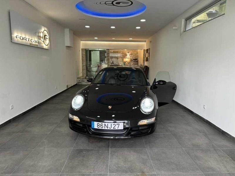 Preto Usado 2008 Porsche 911 Coupé | € 77.500 - Imagem 1/4