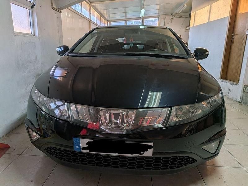 Usado Honda Civic 80 HP (58 kW) 2008 Sedan