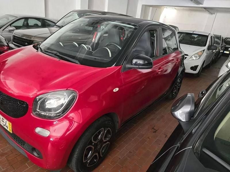 Usado Smart ForFour Prime 71 HP (52 kW) 2015 Vermelho Citadino