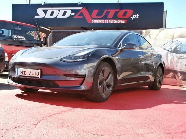 Cinzento Usado 2019 Tesla Model 3 Standard Range Plus Sedan | € 21.800 (Preço elevado) - Imagem 1/4