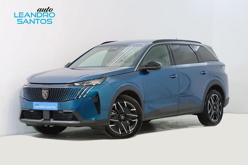 Usado Peugeot 5008 145 HP (106 kW) 2025 Azul SUV