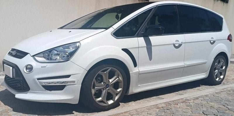 Branco Usado 2013 Ford S-MAX S Monovolume | € 12.250 (Bom preço) - Imagem 1/4