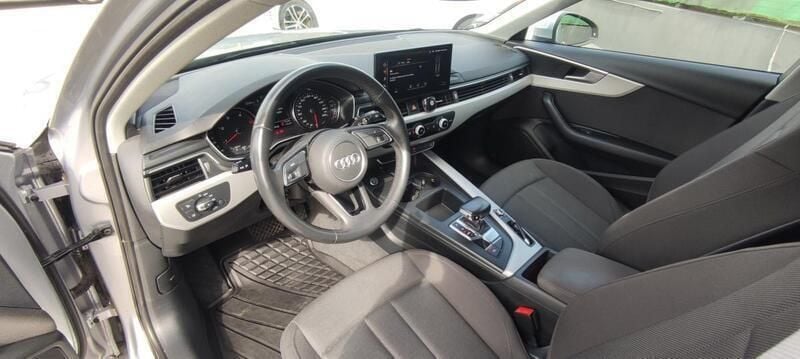 Usado Audi A4 163 HP (119 kW) 2020 Cinzento Carrinha