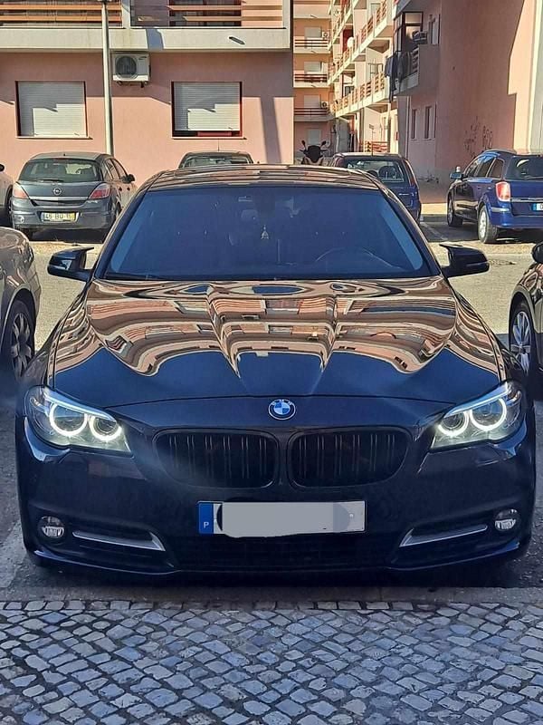 Usado BMW 520 190 HP (139 kW) 2015 Preto Sedan