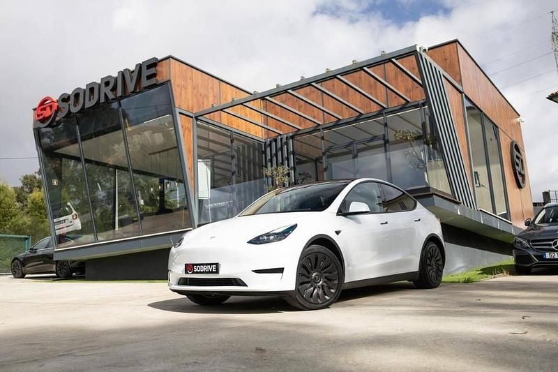 Usado Tesla Model Y 175 kW (238 HP) 2024 Branco SUV