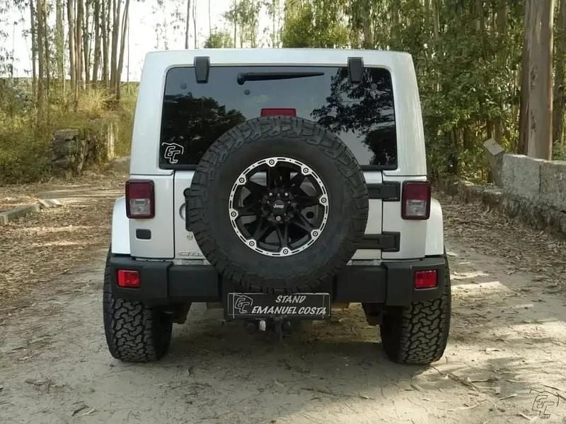 Usado Jeep Wrangler Unlimited 200 HP (147 kW) 2013 Cinza prata SUV