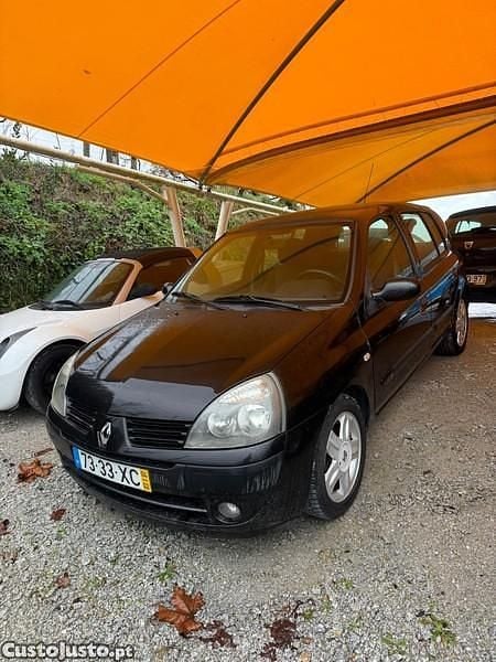 Preto Usado 2004 Renault Clio II | € 3.750 (Preço elevado) - Imagem 1/1