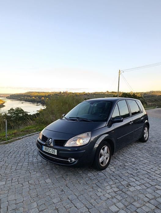 Usado 2007 Renault Scénic II Luxe Monovolume | € 3.400 (Preço justo) - Imagem 1/4
