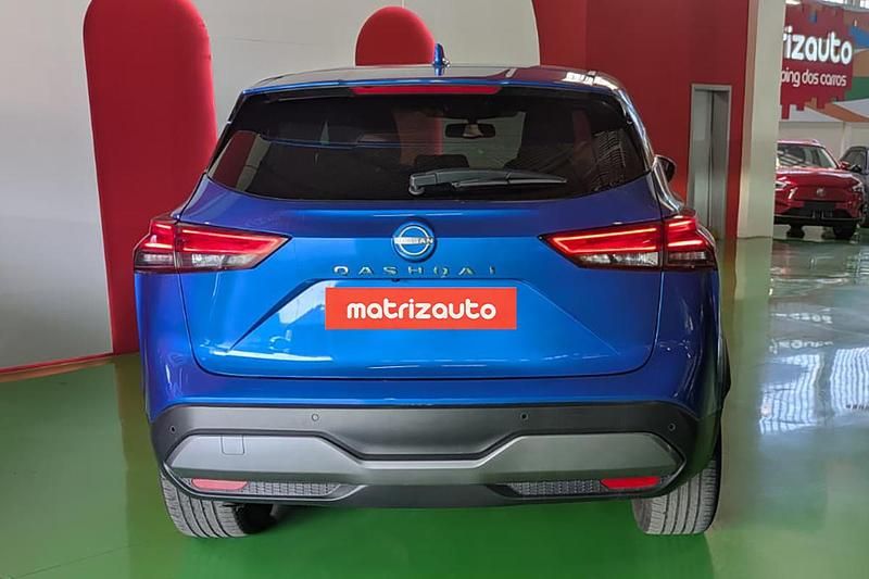 Usado Nissan Qashqai Tekna 190 HP (139 kW) 2023 Cinzento SUV