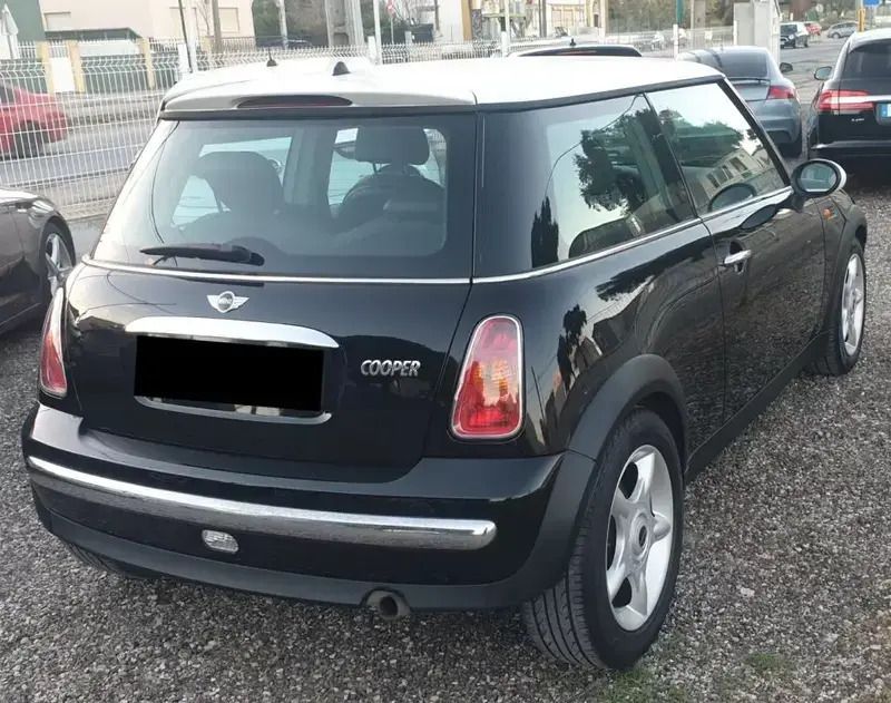 Usado Mini Cooper Coupé Exclusive 115 HP (84 kW) 2003 Preto Coupé