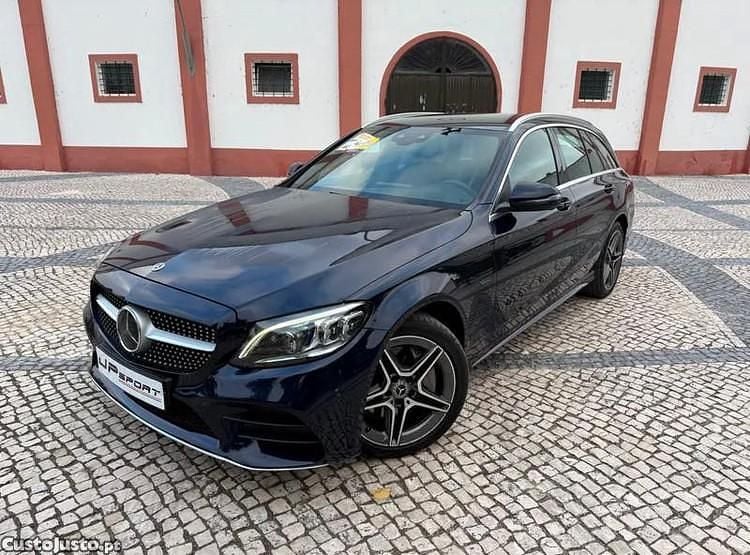 Branco Usado 2020 Mercedes C300e AMG Sedan | € 31.900 (Preço elevado) - Imagem 1/1
