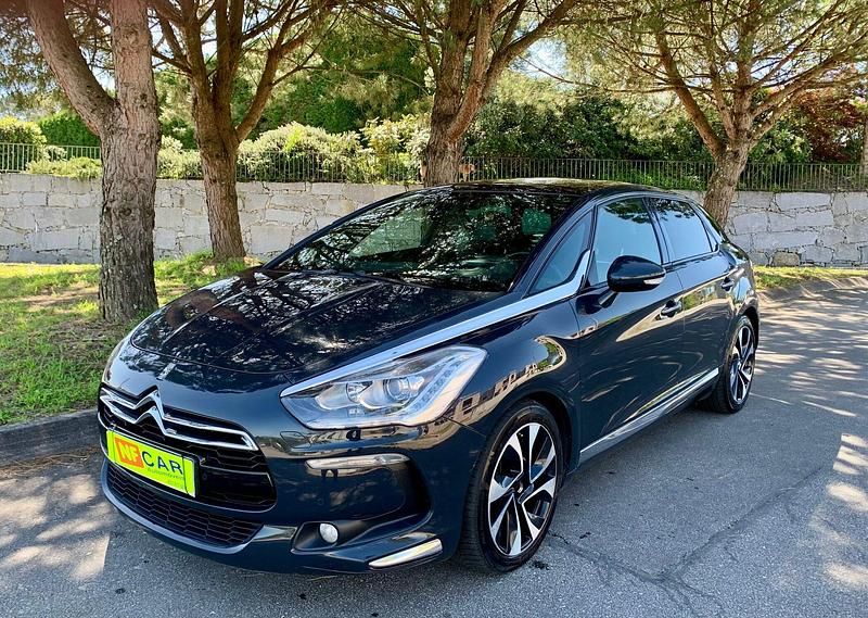 Azul Usado 2012 DS Automobiles DS5 Citadino | € 12.499 - Imagem 1/4