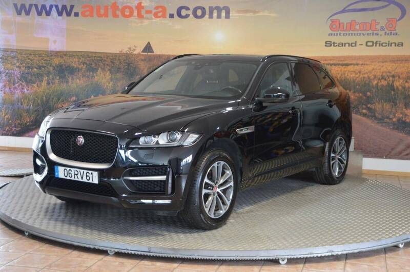 Preto Usado 2016 Jaguar F-Pace SUV | € 28.500 (Preço elevado) - Imagem 1/4