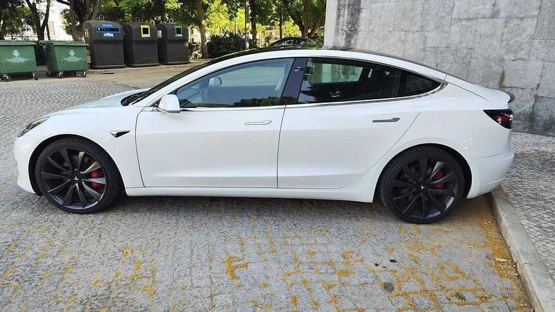 Usado 2020 Tesla Model 3 Performance Sedan | € 25.500 (Bom preço) - Imagem 1/4