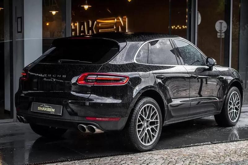 Usado Porsche Macan S 258 HP (189 kW) 2018 Preto SUV