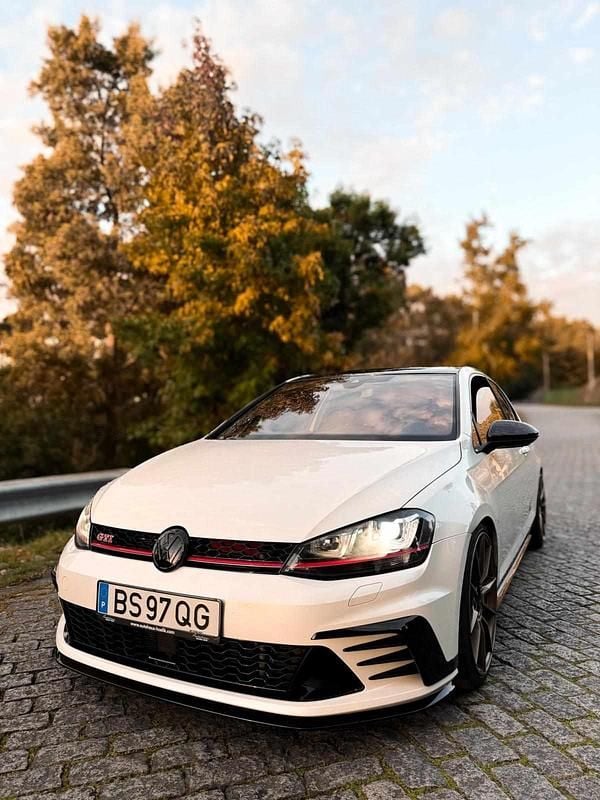 Branco Usado 2016 VW Golf VII GTI Clubsport | € 28.000 (Bom preço) - Imagem 1/4