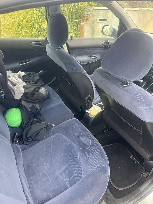 Usado 2002 Peugeot 206 Sedan | € 1.600 (Bom preço) - Imagem 1/4