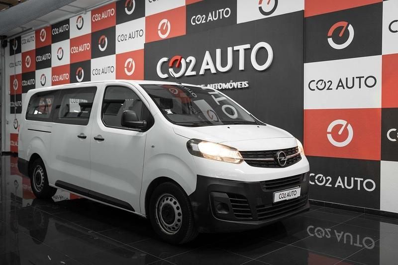 Branco Usado 2020 Opel Vivaro Van | € 28.900 (Caro) - Imagem 1/4