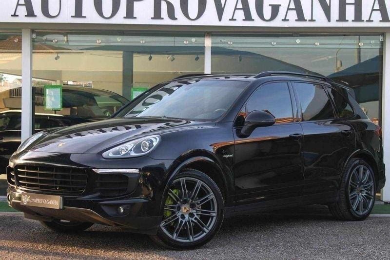 Usado Porsche Cayenne 416 HP (305 kW) 2015 Preto SUV