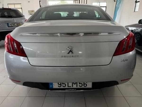 Usado Peugeot 508 111 HP (81 kW) 2011 Cinzento Sedan