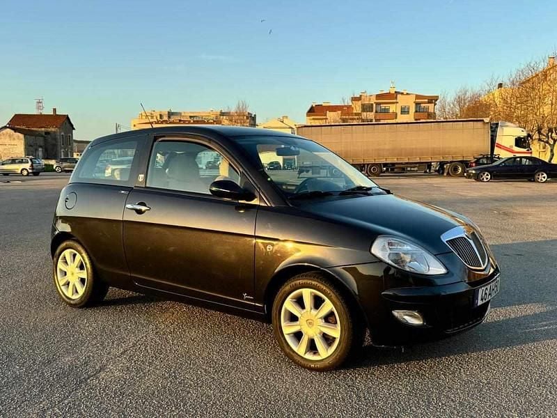 Preto Usado 2005 Lancia Ypsilon Citadino | € 4.200 - Imagem 1/4