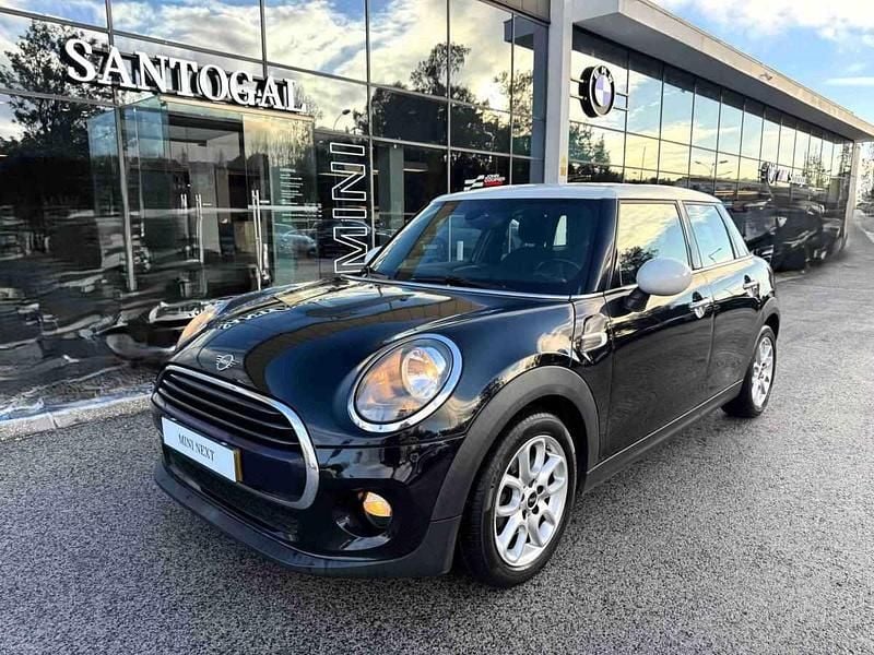 Preto Usado 2018 Mini Cooper D Citadino | € 18.900 (Preço justo) - Imagem 1/4