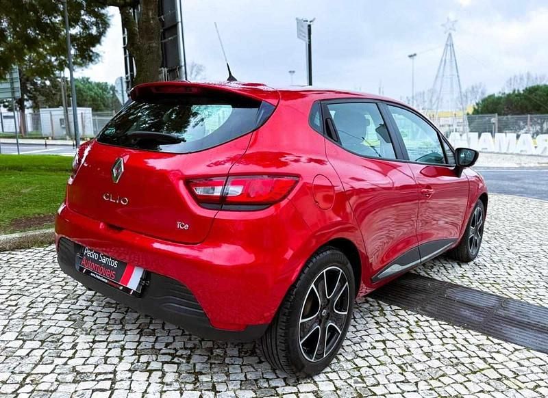 Usado Renault Clio IV Dynamique 90 HP (66 kW) 2016 Vermelho
