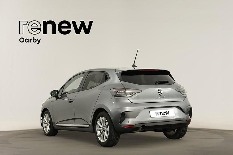 Usado Renault Clio V Evolution 101 HP (74 kW) 2024 Cinzento