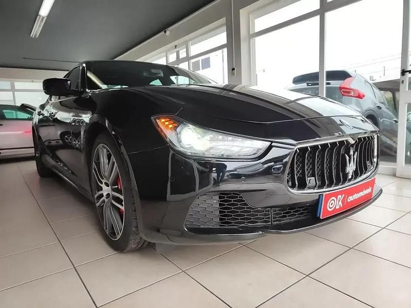 Usado Maserati Ghibli 275 HP (202 kW) 2015 Preto Sedan