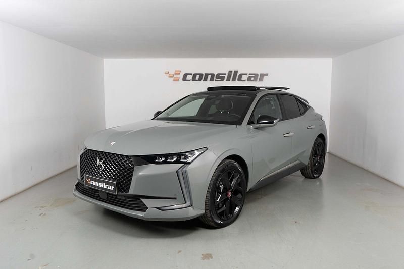 Cinza Usado 2022 DS Automobiles DS4 Performance SUV | € 27.780 - Imagem 1/4