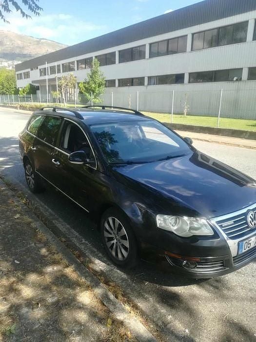 Usado 2008 VW Passat Sedan | € 3.700 - Imagem 1/4