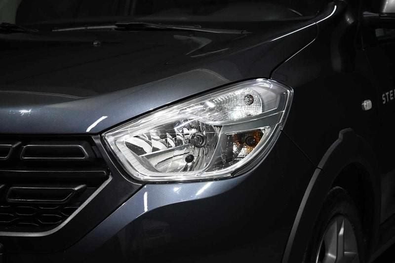 Usado Dacia Lodgy 116 HP (85 kW) 2022 Preto Monovolume