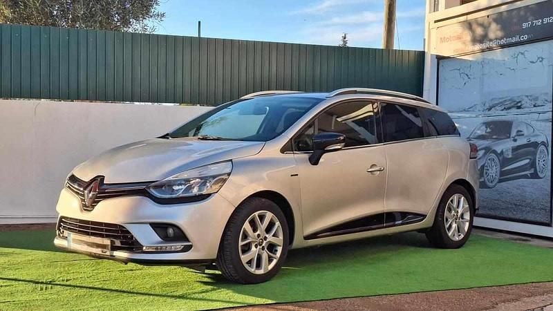 Usado Renault Clio GrandTour 90 HP (66 kW) 2020 Cinzento Carrinha