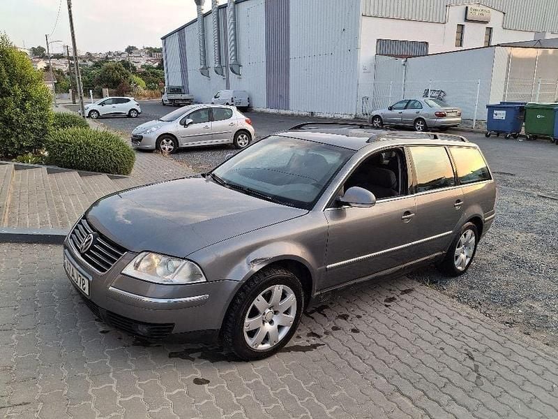Usado 2005 VW Passat Sedan | € 3.750 (Super Preço) - Imagem 1/4