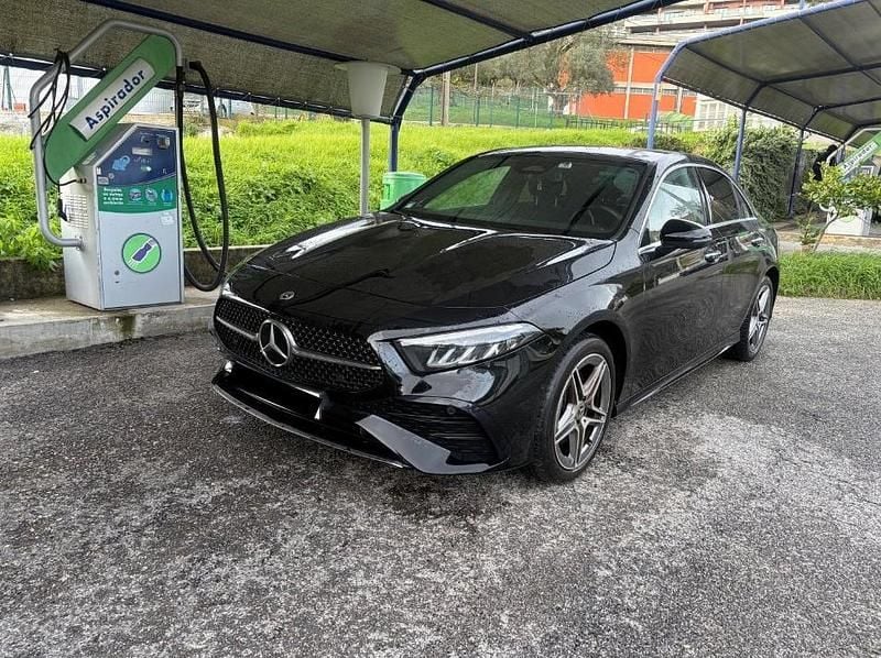 Usado Mercedes A250 218 HP (160 kW) 2023 Preto Sedan