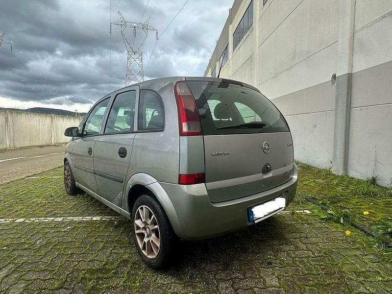 Usado Opel Meriva 100 HP (73 kW) 2003 Monovolume
