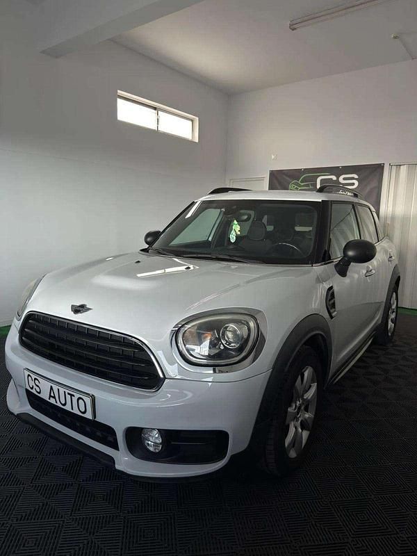 Usado Mini Countryman 116 HP (85 kW) 2018 Branco SUV