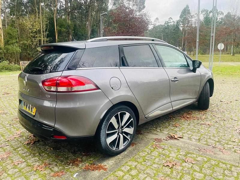 Usado Renault Clio GrandTour 90 HP (66 kW) 2016 Cinzento Carrinha