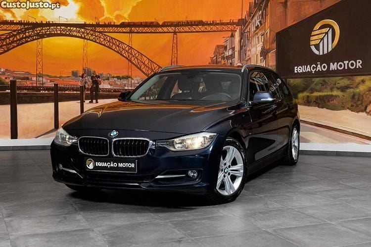 Azul Usado 2014 BMW 318 Sport Line Carrinha | € 13.900 (Preço justo) - Imagem 1/1