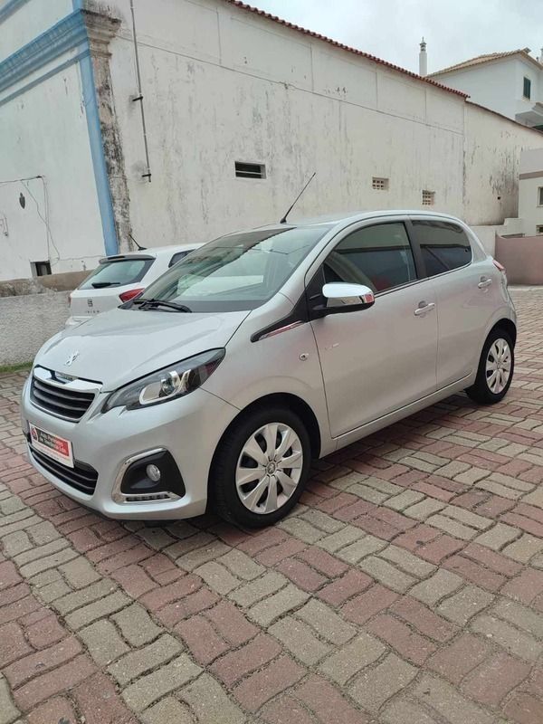 Cinza Usado 2021 Peugeot 108 Style Citadino | € 12.750 (Preço elevado) - Imagem 1/4