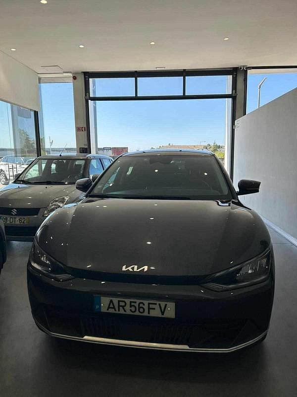 Usado Kia EV6 125 kW (170 HP) 2022 Cinzento SUV