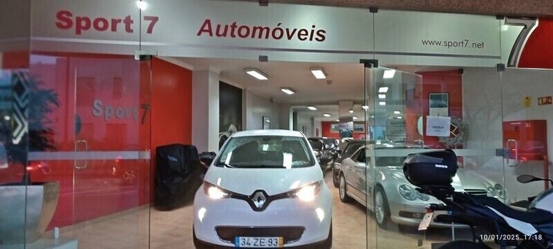Branco Usado 2019 Renault Zoe LIMITED Citadino | € 12.980 (Super Preço) - Imagem 1/4