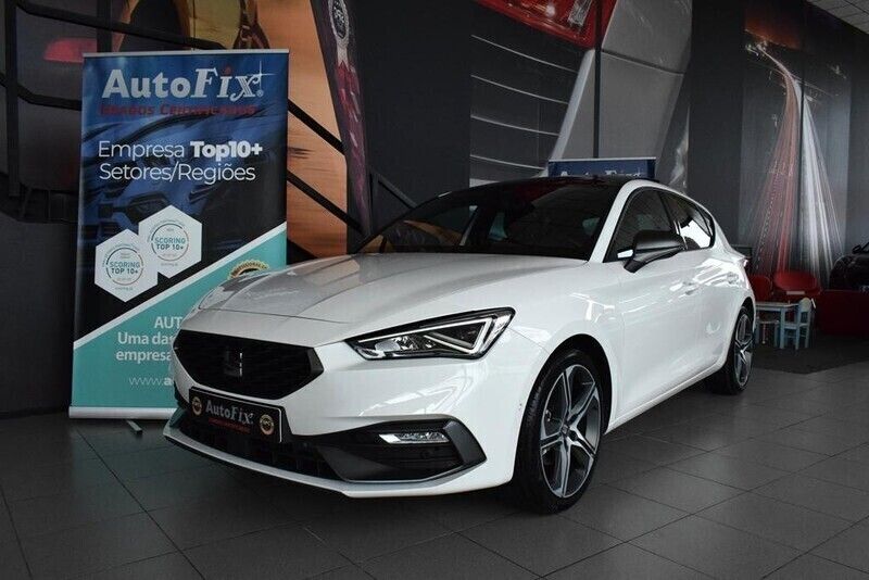 Branco Usado 2022 Seat Leon FR | € 28.800 (Preço elevado) - Imagem 1/4