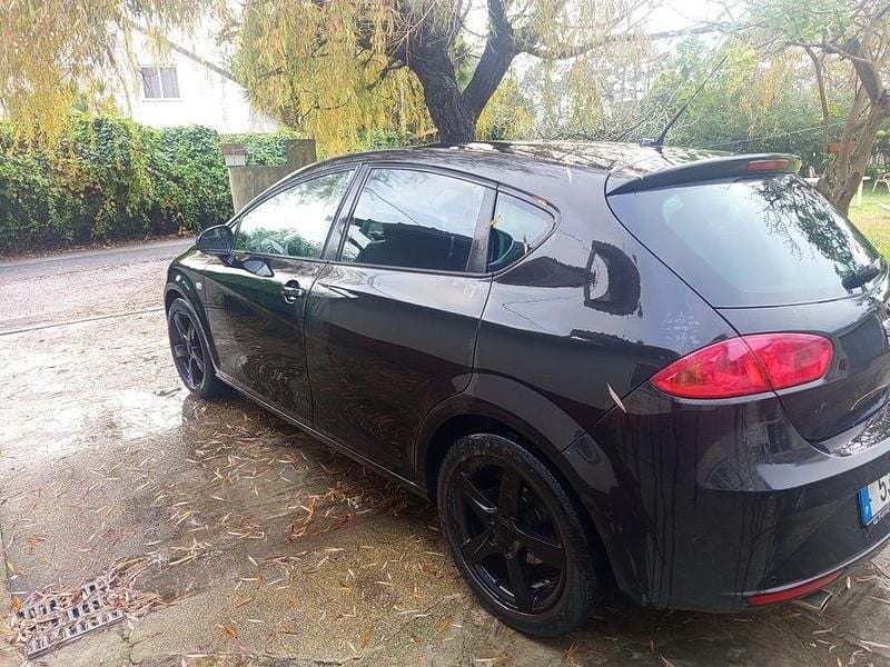 Usado 2011 Seat Leon Sedan | € 3.700 (Super Preço) - Imagem 1/4