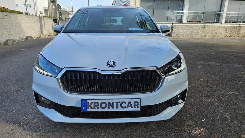 Branco Usado 2023 Skoda Fabia | € 13.990 (Super Preço) - Imagem 1/4