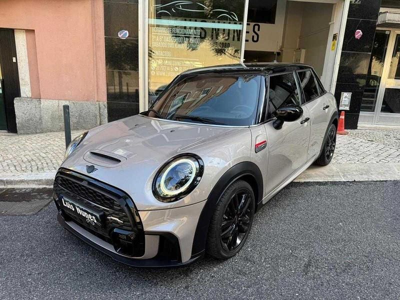 Cinzento Usado 2022 Mini Cooper Citadino | € 31.900 (Caro) - Imagem 1/4