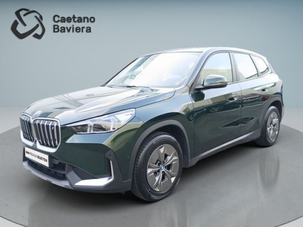 Verde Usado 2023 BMW iX SUV | € 38.900 - Imagem 1/4